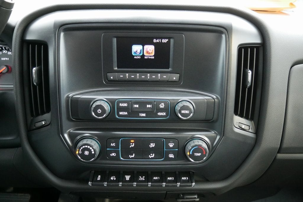 2024 Chevrolet Silverado 5500 HD Work Truck