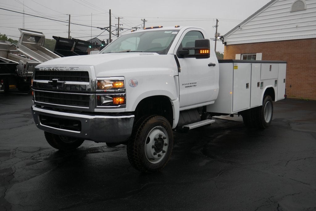 2024 Chevrolet Silverado 5500 HD Work Truck