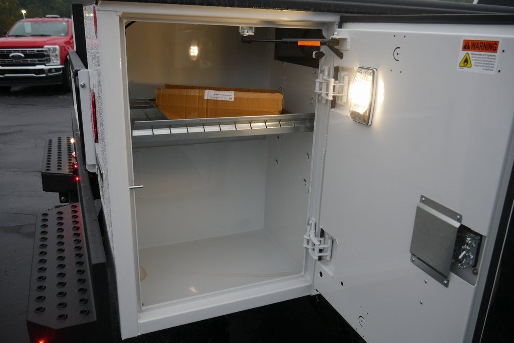 2024 Chevrolet Silverado 5500 HD Work Truck