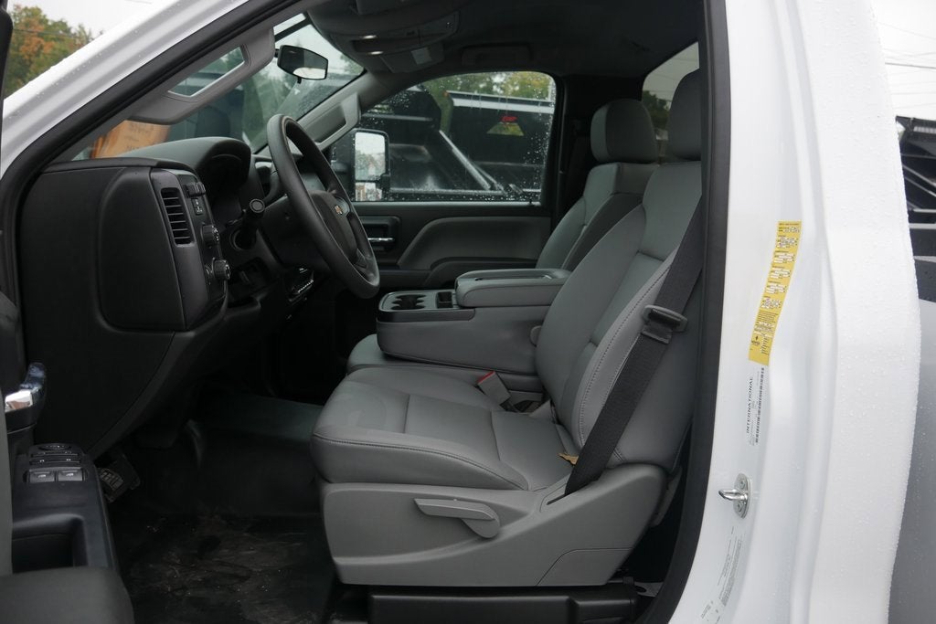 2024 Chevrolet Silverado 5500 HD Work Truck