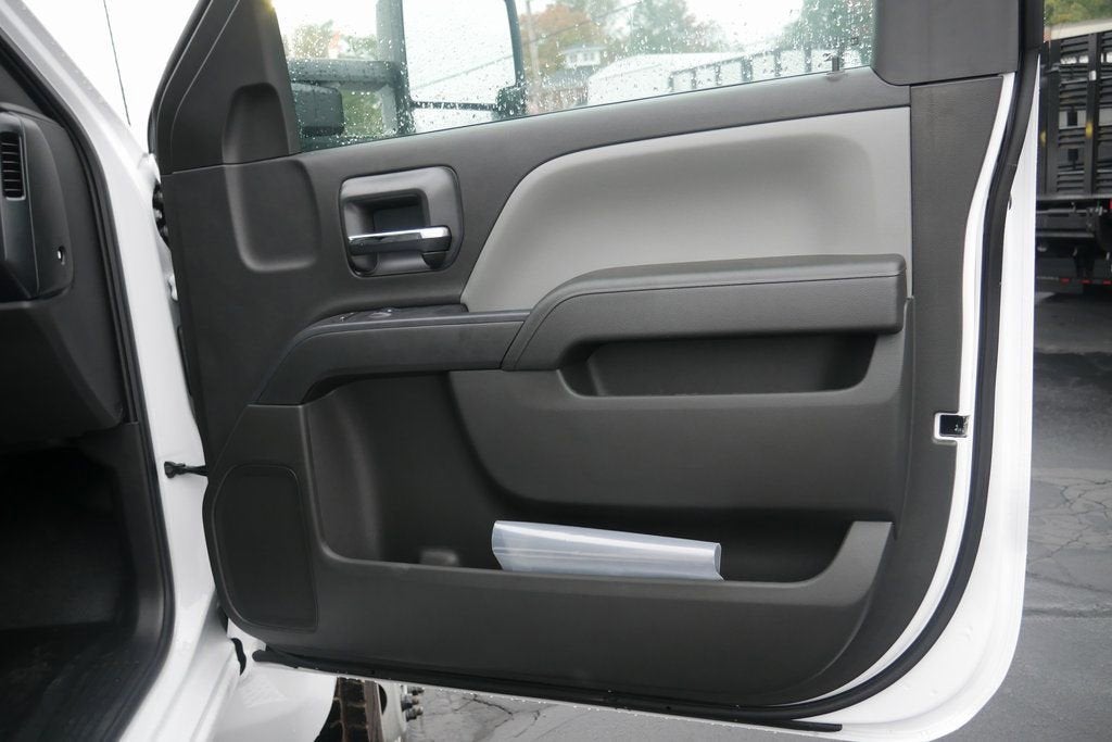 2024 Chevrolet Silverado 5500 HD Work Truck