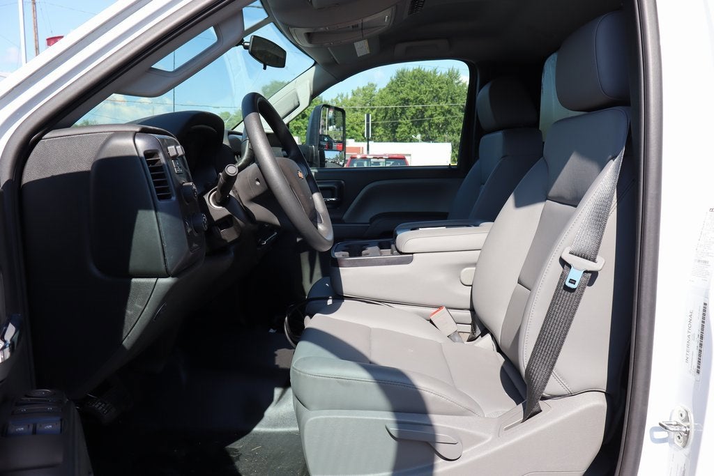 2024 Chevrolet Silverado 5500 HD Work Truck