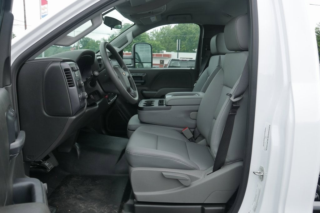 2024 Chevrolet Silverado 6500 HD Work Truck