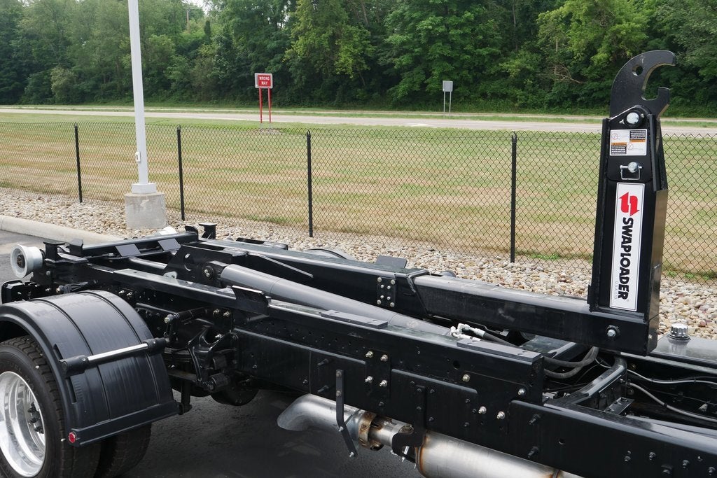 2024 Chevrolet Silverado 6500 HD Work Truck