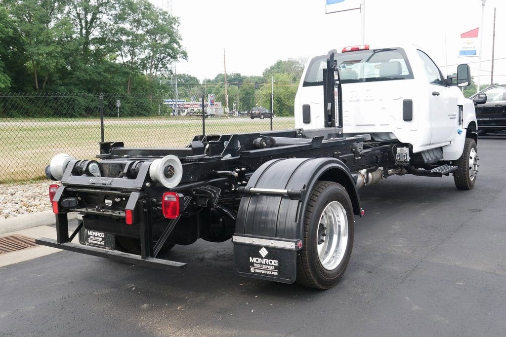 2024 Chevrolet Silverado 6500 HD Work Truck