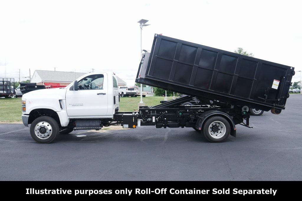 2024 Chevrolet Silverado 6500 HD Work Truck