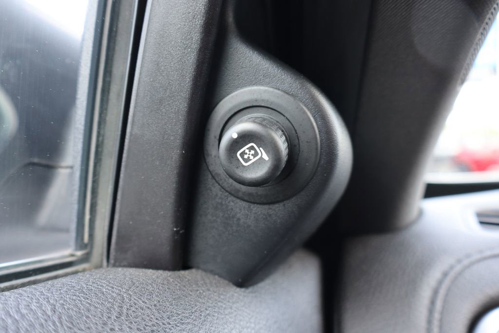 2012 Lincoln MKS Base