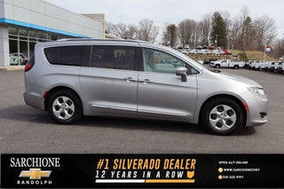 2017 Chrysler Pacifica Touring-L Plus