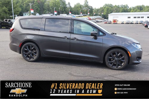 2018 Chrysler Pacifica Touring Plus