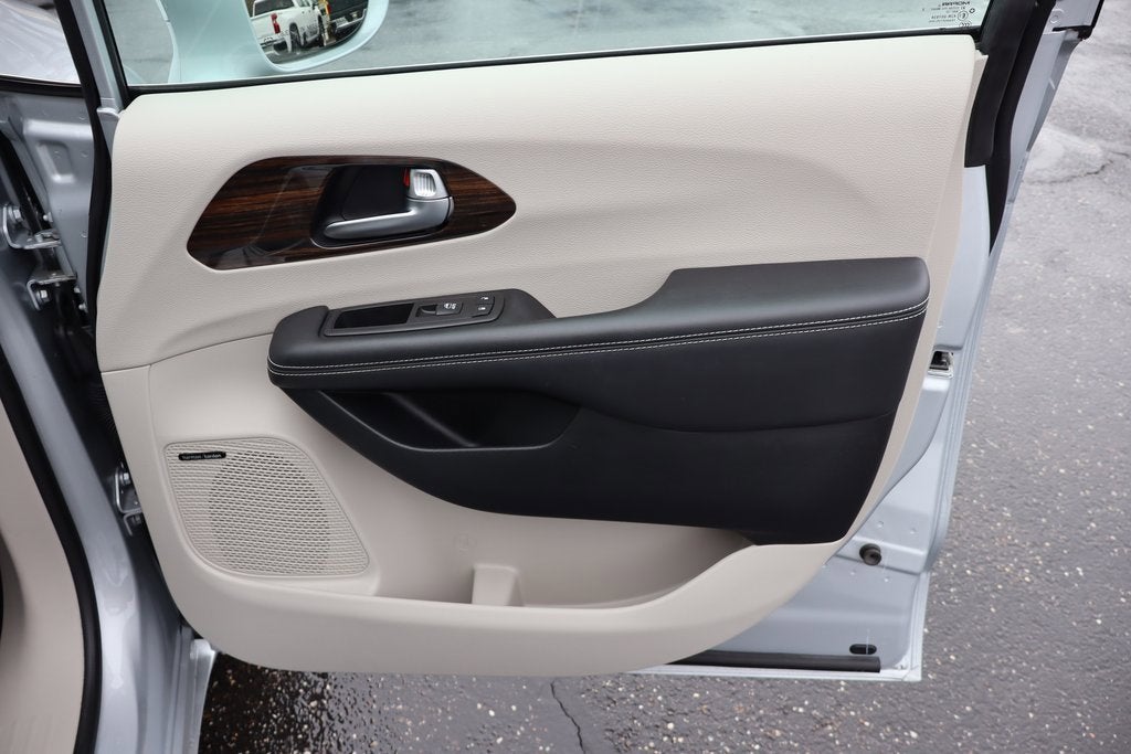 2022 Chrysler Pacifica Limited