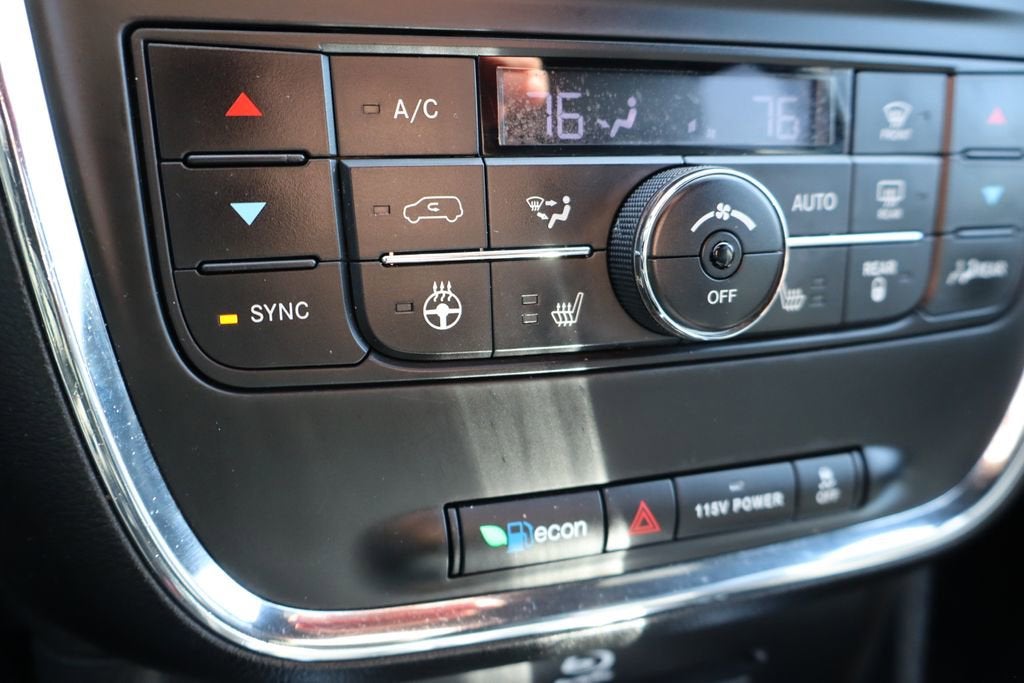 2015 Chrysler Town & Country S