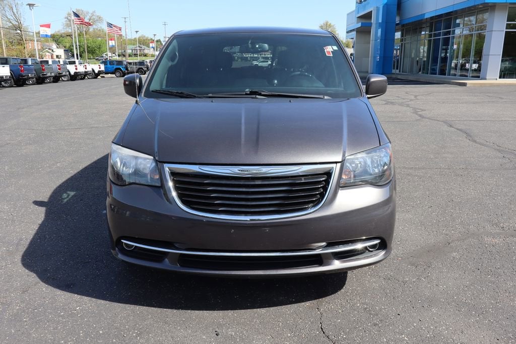 2015 Chrysler Town & Country S