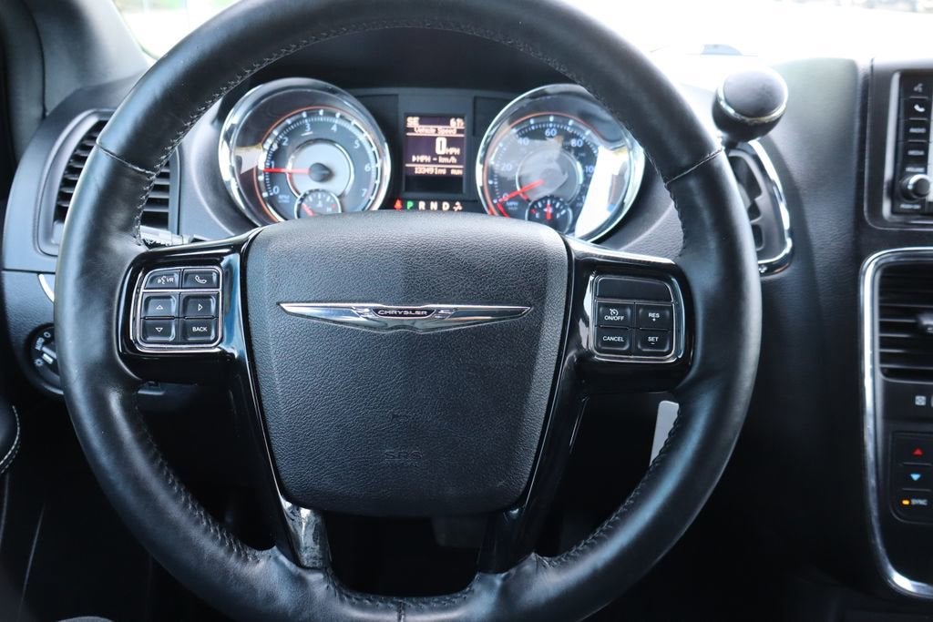 2015 Chrysler Town & Country S