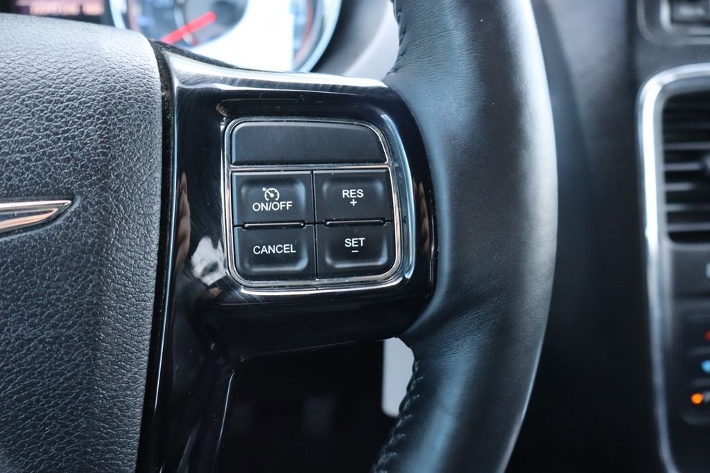 2015 Chrysler Town & Country S