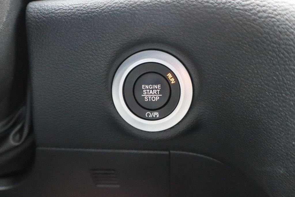 2025 Chrysler Pacifica Hybrid Select