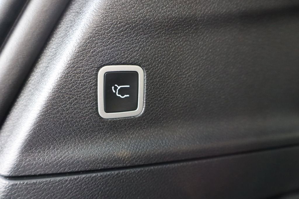 2025 Chrysler Pacifica Hybrid Select