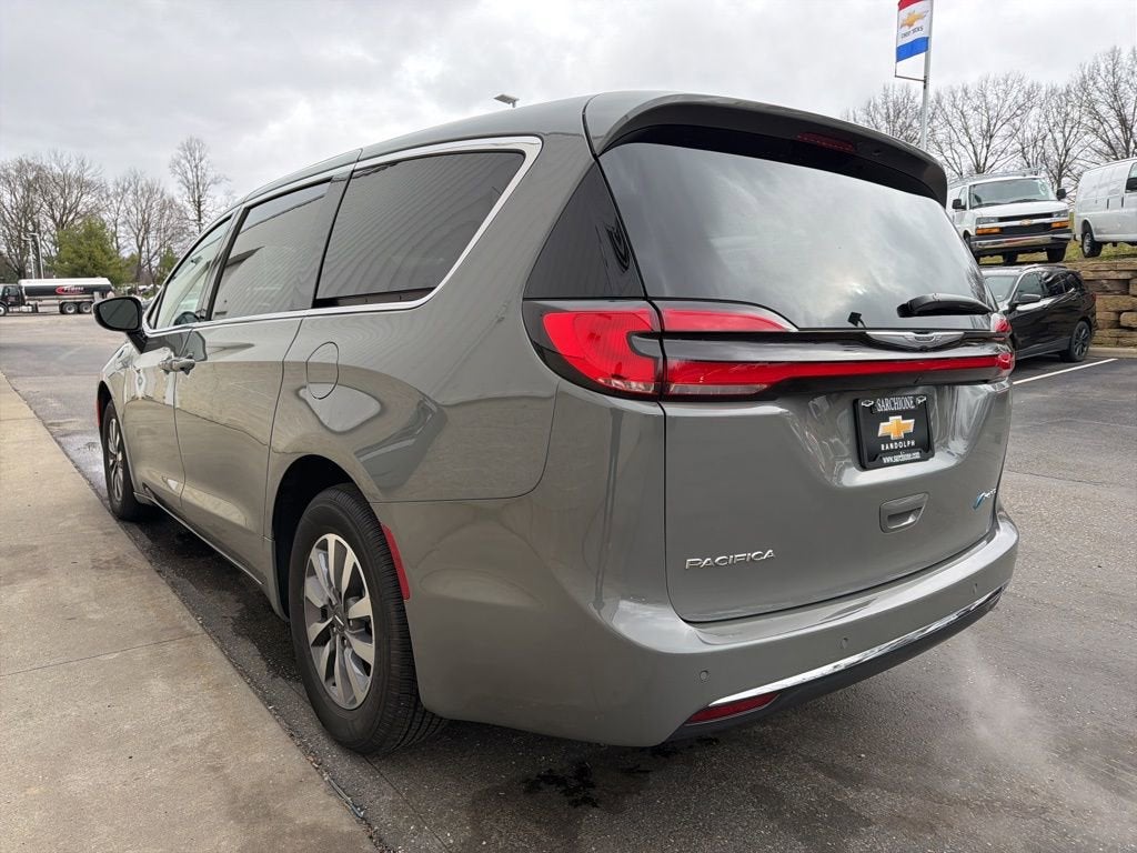 2025 Chrysler Pacifica Hybrid Select