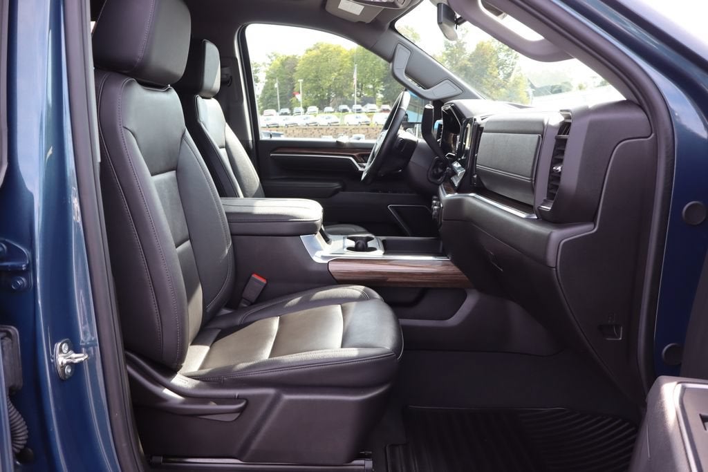 2025 Chevrolet Silverado 3500 HD LT
