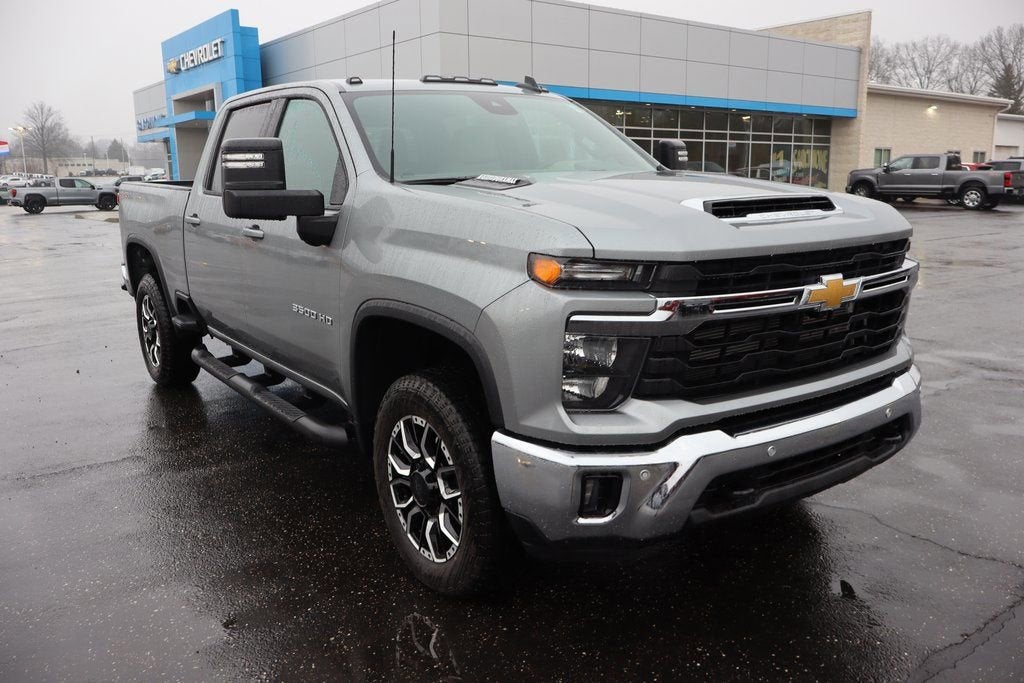 2026 Chevrolet Silverado 3500 HD LT