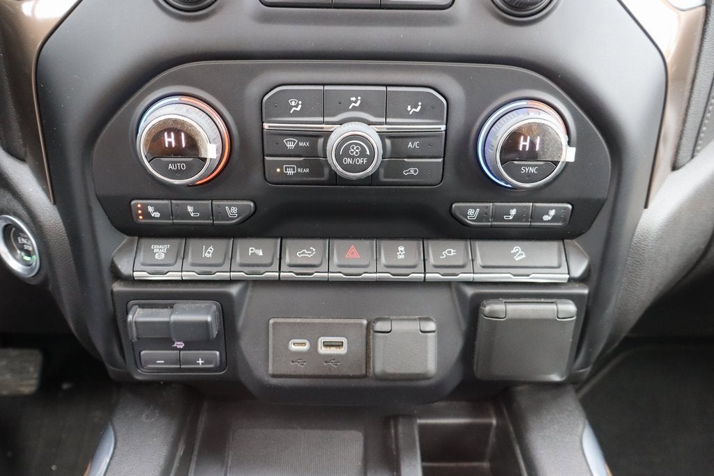 2022 Chevrolet Silverado 3500 HD High Country