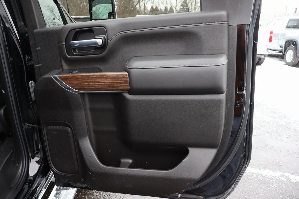 2022 Chevrolet Silverado 3500 HD High Country