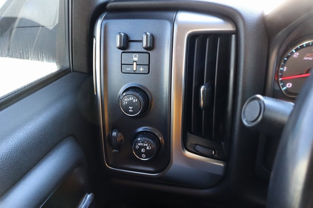 2019 Chevrolet Silverado LD LT