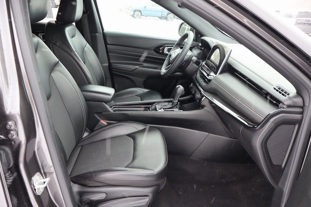 2023 Jeep Compass Altitude