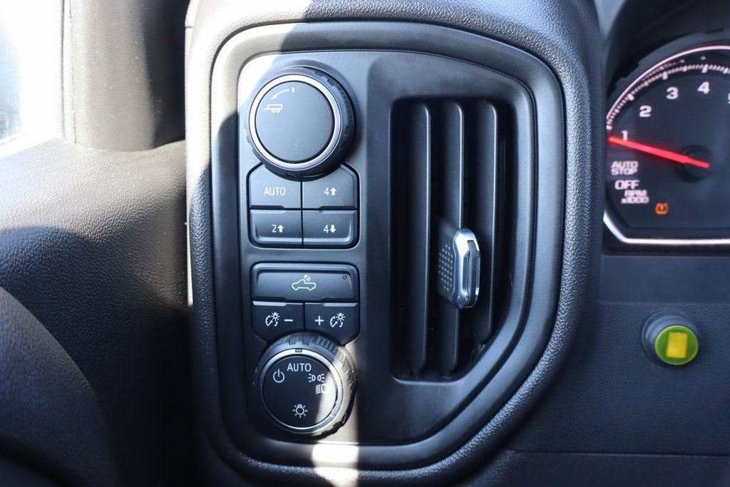 2022 Chevrolet Silverado 1500 LTD Custom Trail Boss