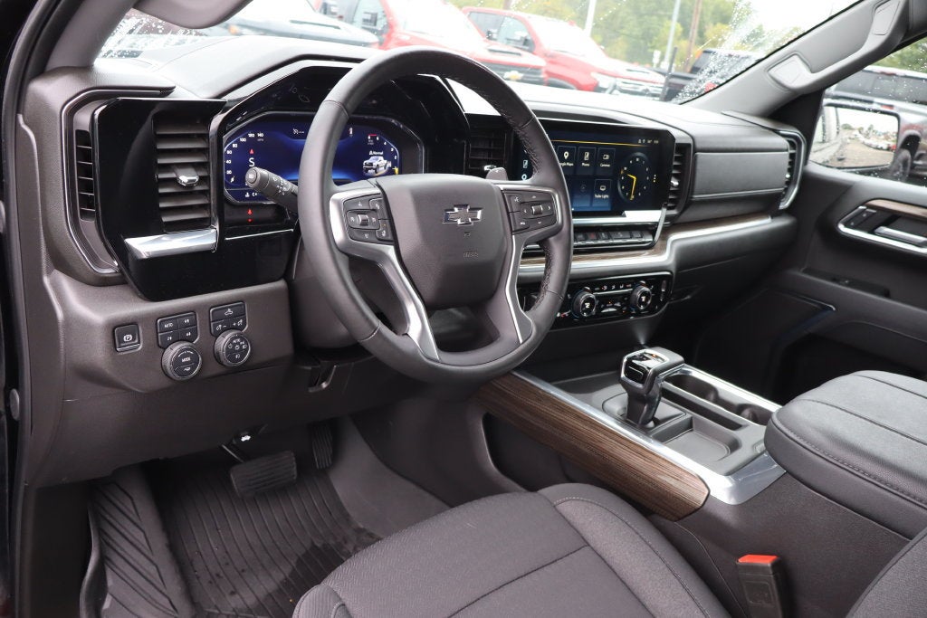 2025 Chevrolet Silverado 1500 LT Trail Boss
