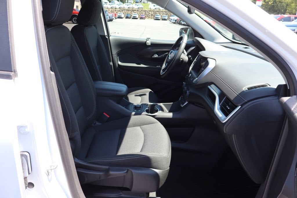 2023 GMC Terrain Base