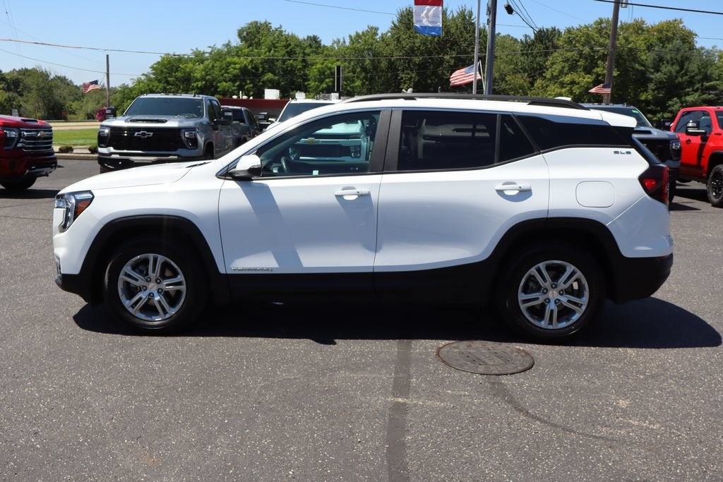 2023 GMC Terrain Base