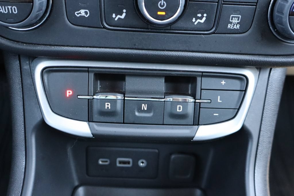 2023 GMC Terrain Base