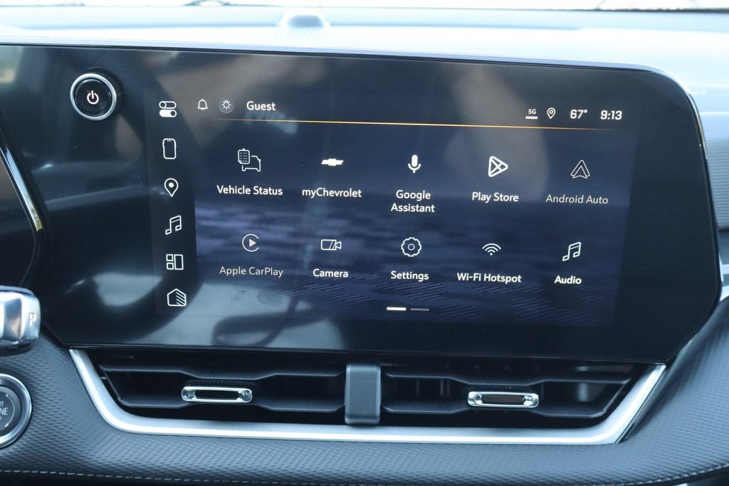 2027 Chevrolet Equinox LT - Photo 12