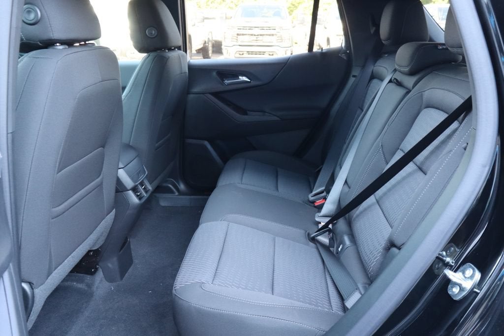 2027 Chevrolet Equinox LT - Photo 21