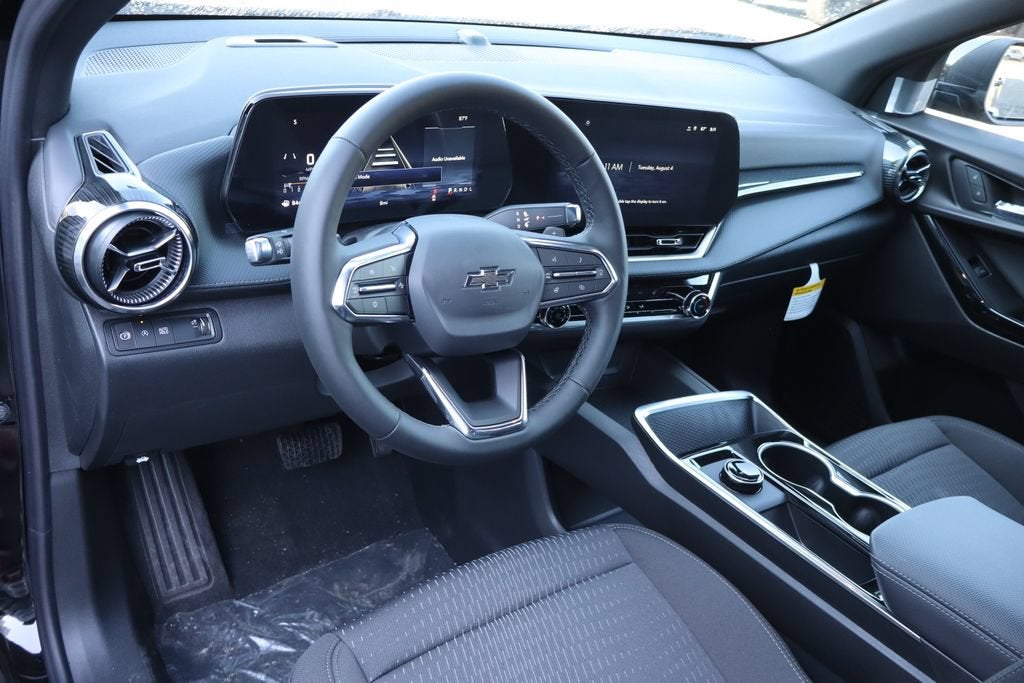 2027 Chevrolet Equinox LT - Photo 6