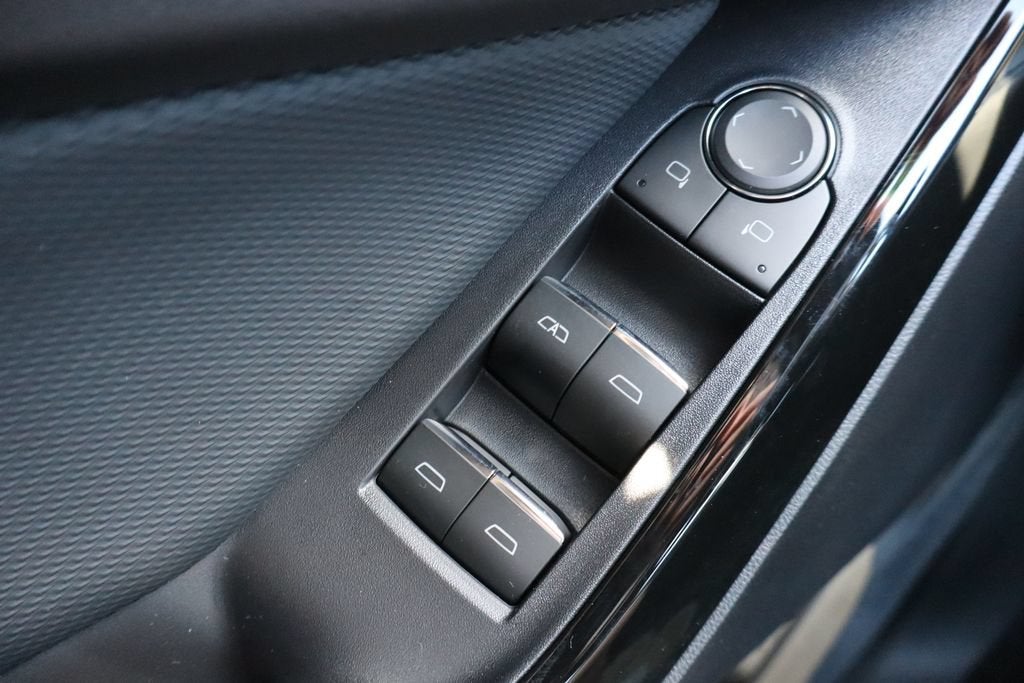 2027 Chevrolet Equinox Base
