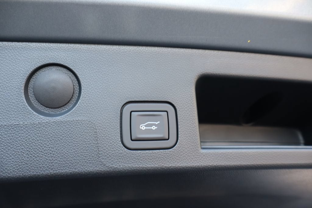 2027 Chevrolet Equinox Base