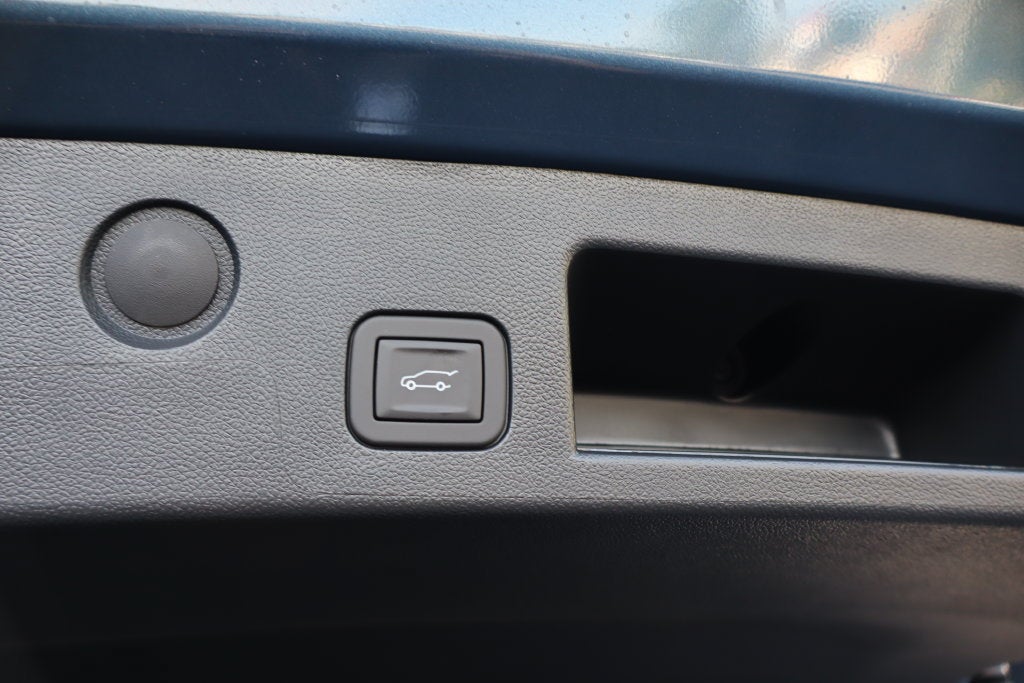 2027 Chevrolet Equinox Base