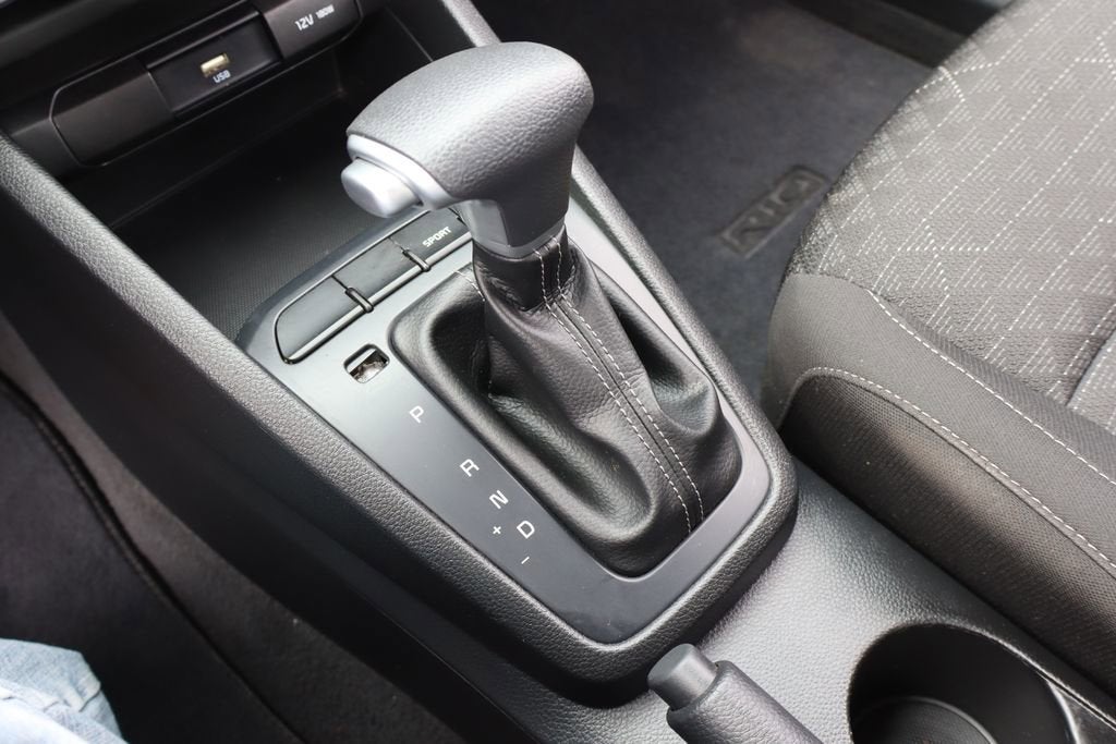 2022 Kia Rio S