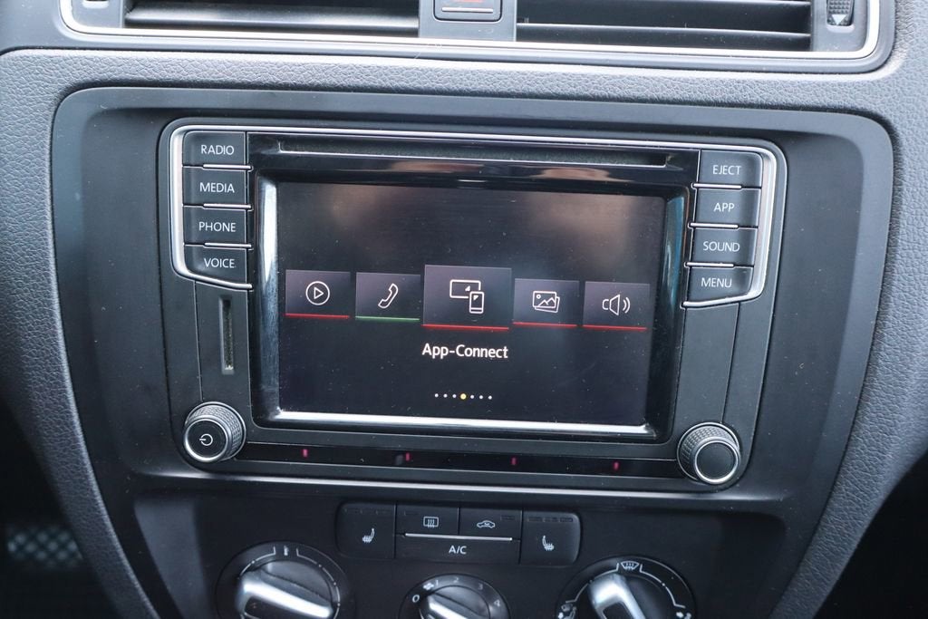 2018 Volkswagen Jetta Base
