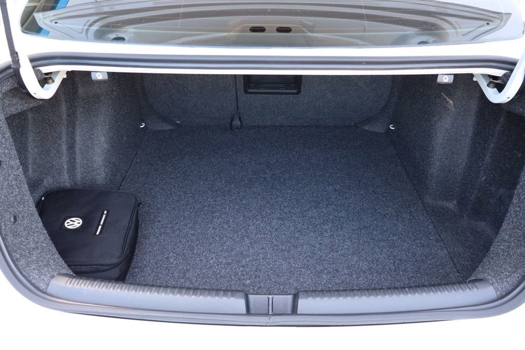 2018 Volkswagen Jetta Base