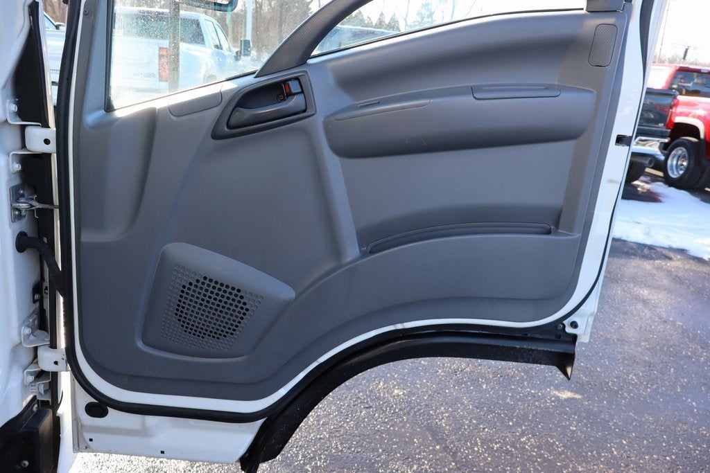 2017 Chevrolet Low Cab Forward 4500 Base