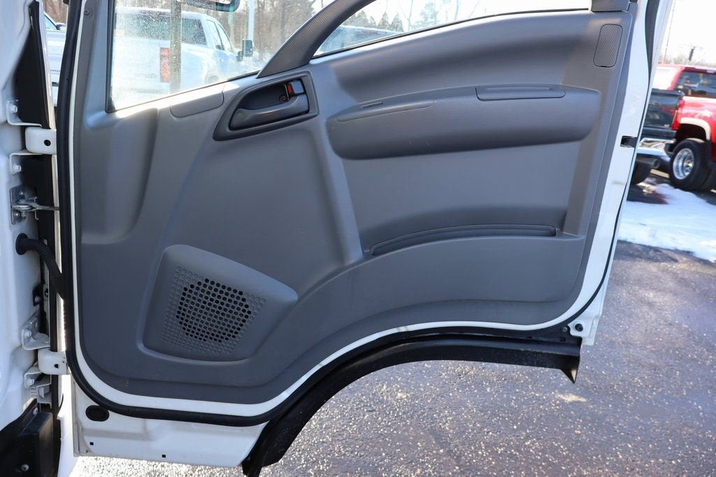 2017 Chevrolet Low Cab Forward 4500 Base