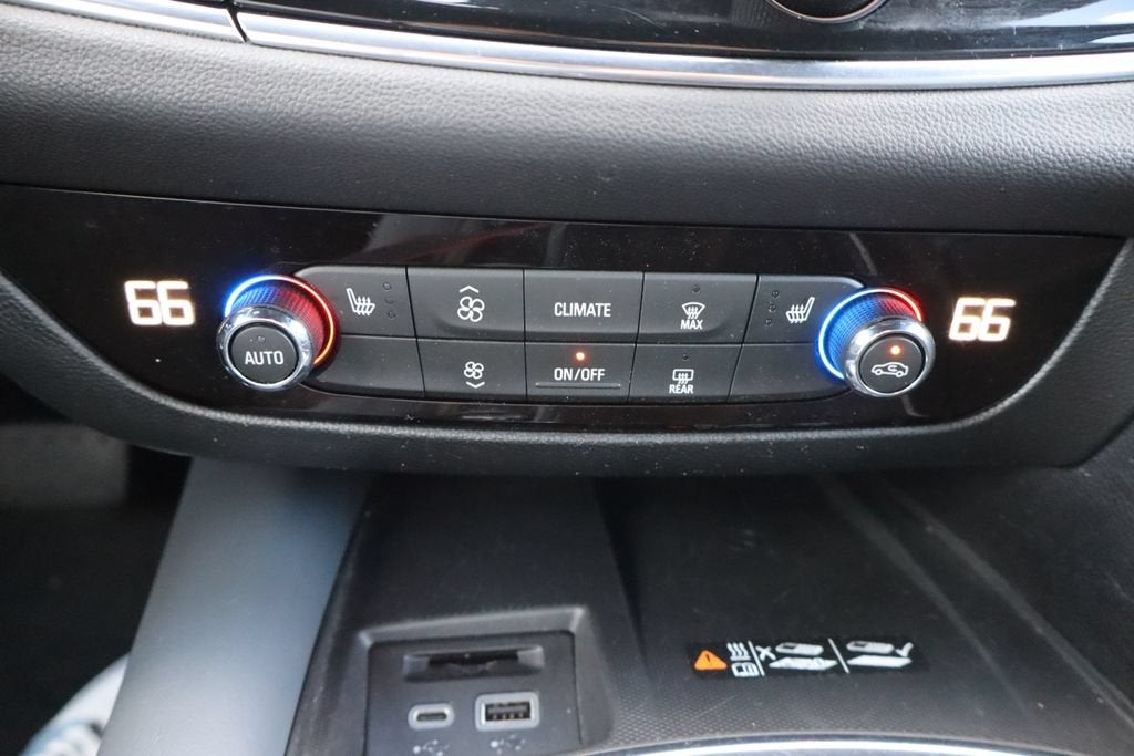 2023 Buick Enclave Essence - Photo 11