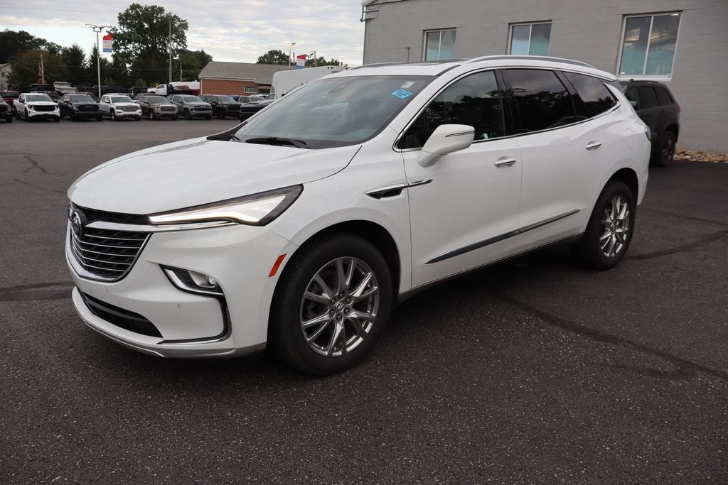 2023 Buick Enclave Essence