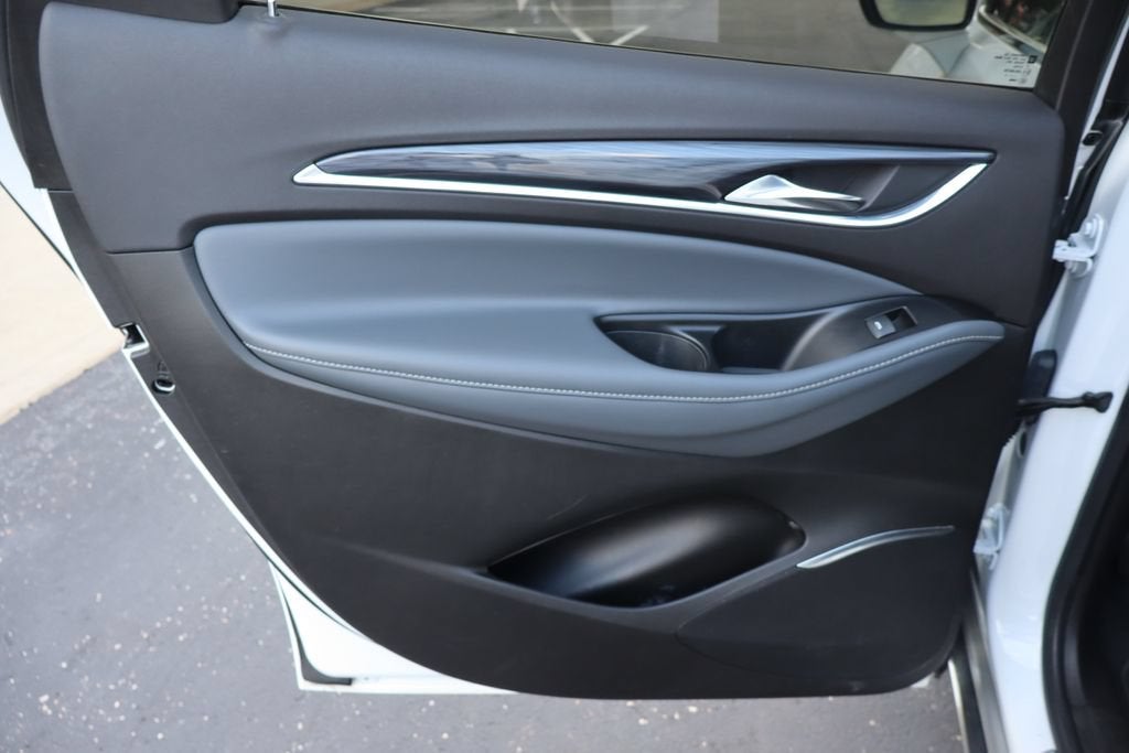 2023 Buick Enclave Essence - Photo 30
