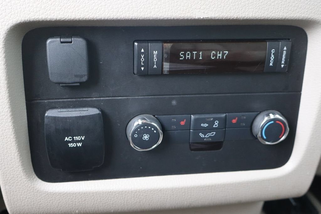 2017 Lincoln Navigator L Select