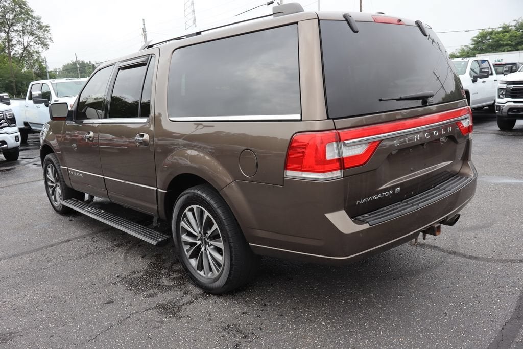 2017 Lincoln Navigator L Select