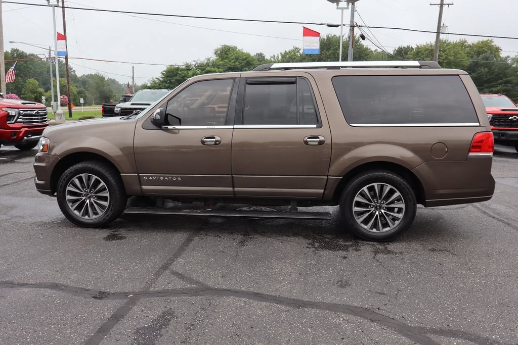 2017 Lincoln Navigator L Select