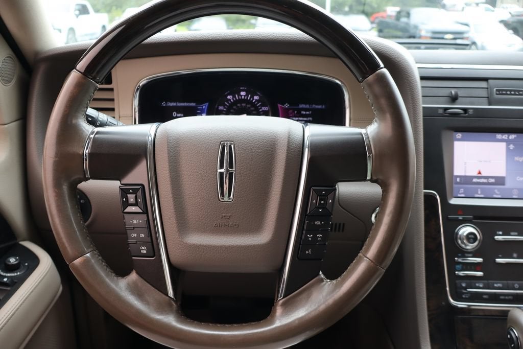 2017 Lincoln Navigator L Select